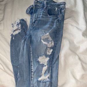 blue ripped skinny jeans